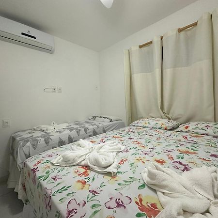 Flat Guarajuba 4 Quartos Terreo A Beira Mar - Pe Na Areia - Governanca Com Arrumadeira E Wi Fi Inclusos Camassari Exterior photo