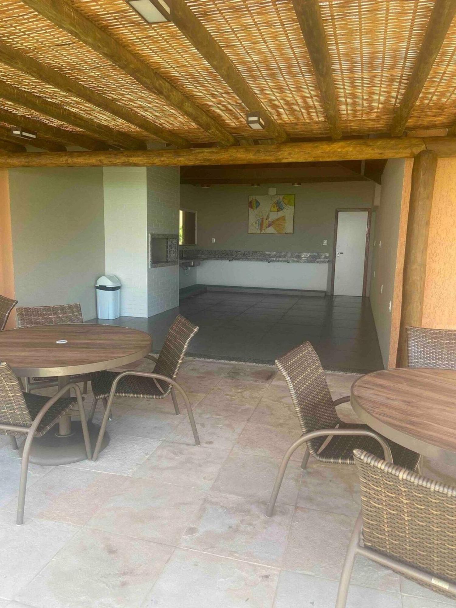 Flat Guarajuba 4 Quartos Terreo A Beira Mar - Pe Na Areia - Governanca Com Arrumadeira E Wi Fi Inclusos Camassari Exterior photo