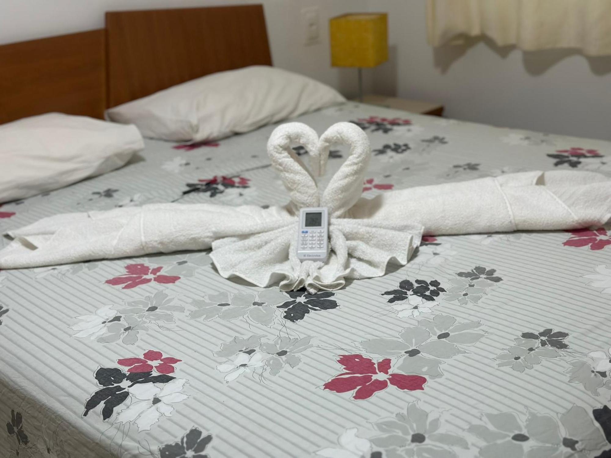 Flat Guarajuba 4 Quartos Terreo A Beira Mar - Pe Na Areia - Governanca Com Arrumadeira E Wi Fi Inclusos Camassari Exterior photo
