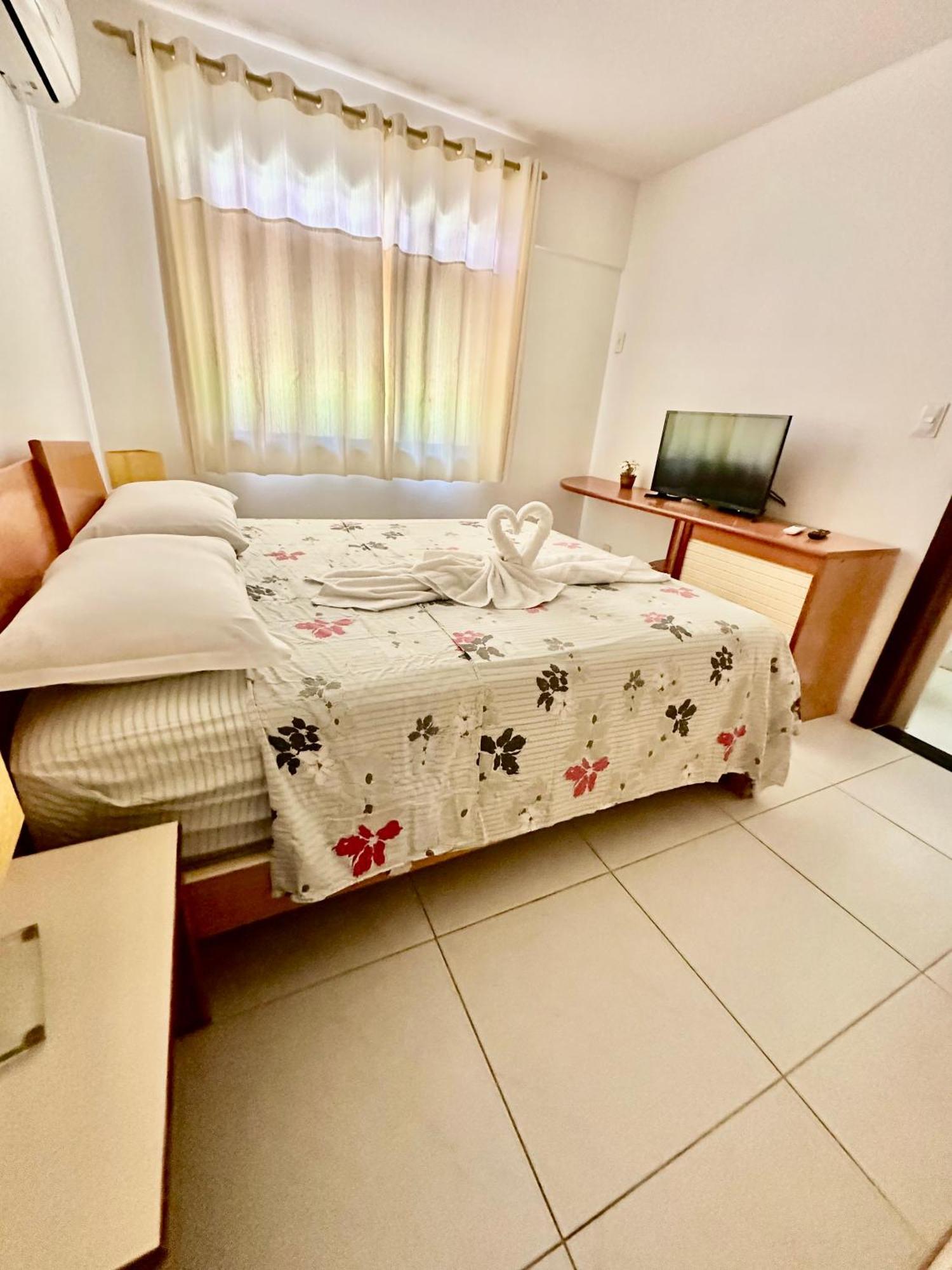 Flat Guarajuba 4 Quartos Terreo A Beira Mar - Pe Na Areia - Governanca Com Arrumadeira E Wi Fi Inclusos Camassari Exterior photo